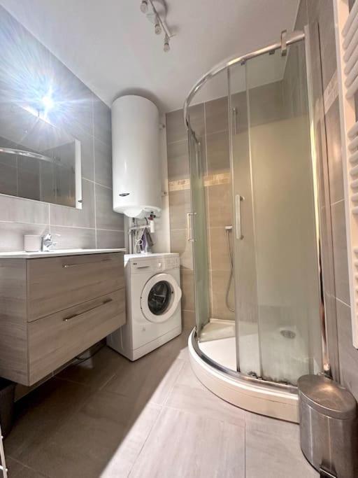 Appartement F3, 2 Chambres Ivry-sur-Seine Exteriör bild